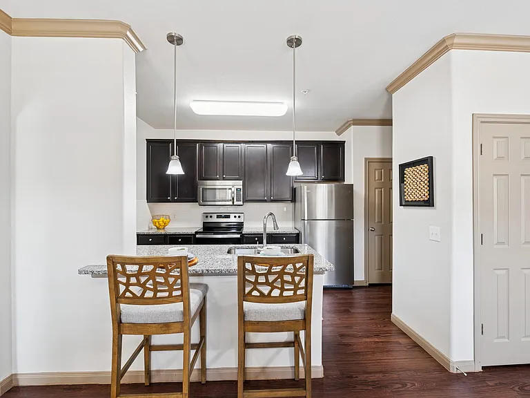 West Creek Apartments — Photo 3