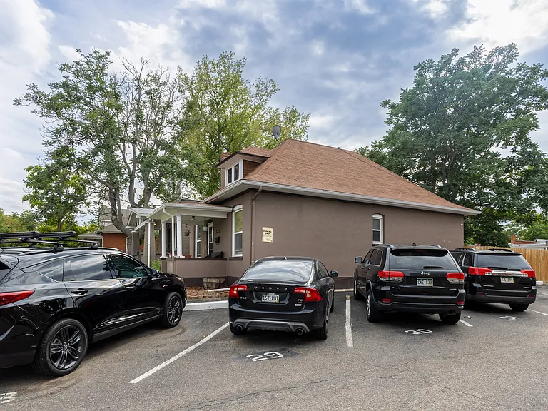 227 N Pearl St — Photo 27