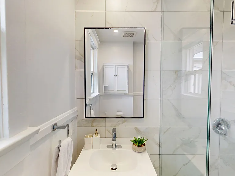 275 Oakwood Ave — Photo 24