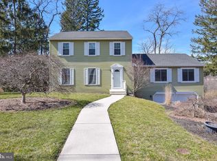 2166 Gale Dr, Harrisburg, PA 17110