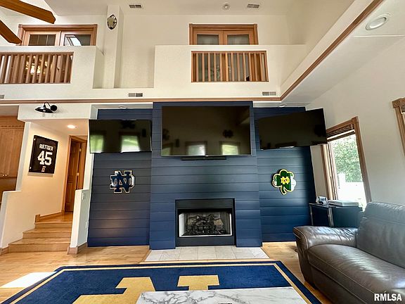 4th image of 6 Wadsworth Dr #B