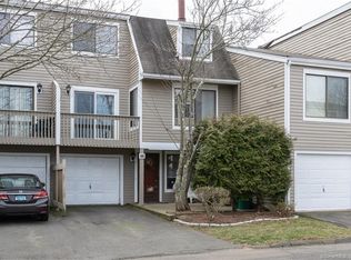 222 Crosswoods Rd UNIT 222, Branford, CT 06405