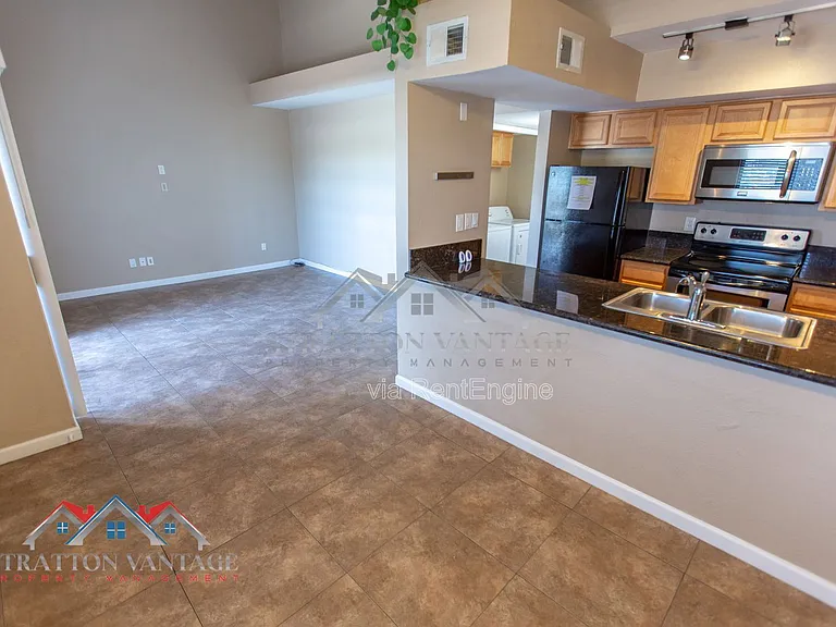 1241 N 48th St #210 — Photo 4