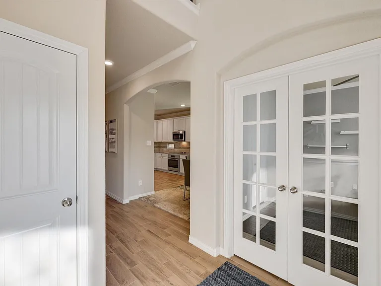 5201 Texana Dr — Photo 3