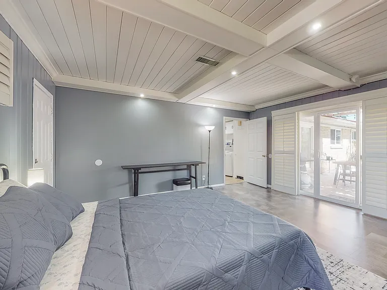 2810 Carolina St NE — Photo 28