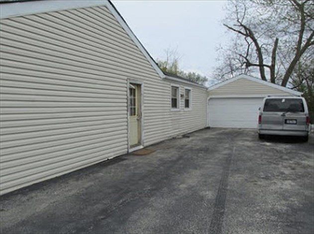 2nd image of 429 S York Rd