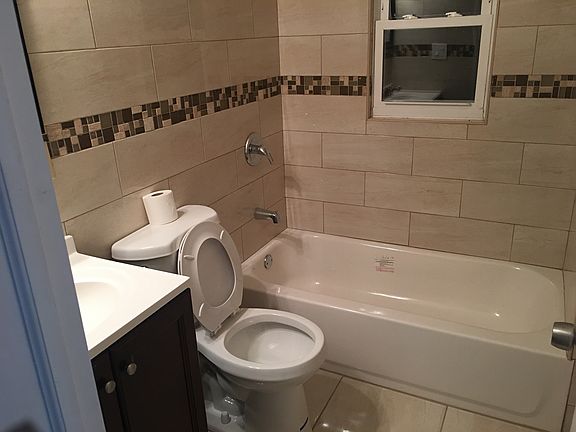 2nd image of 19512 111th Ave #1