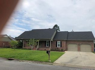 1742 Nuthatch Rd, Fayetteville, NC 28304