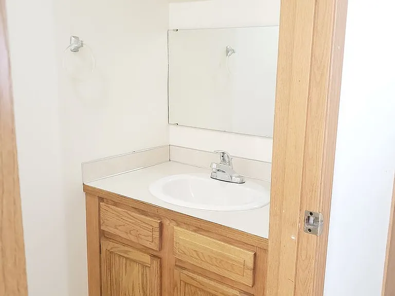 1105 N Western Ave — Photo 5