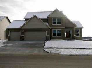 4594 Arctic Fox Rd NW, Rochester, MN 55901