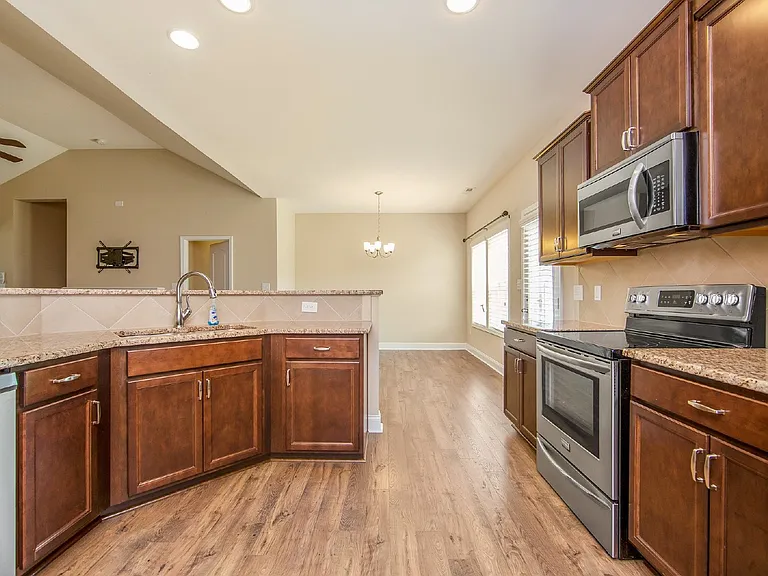 620 Stonebriar Ave — Photo 21