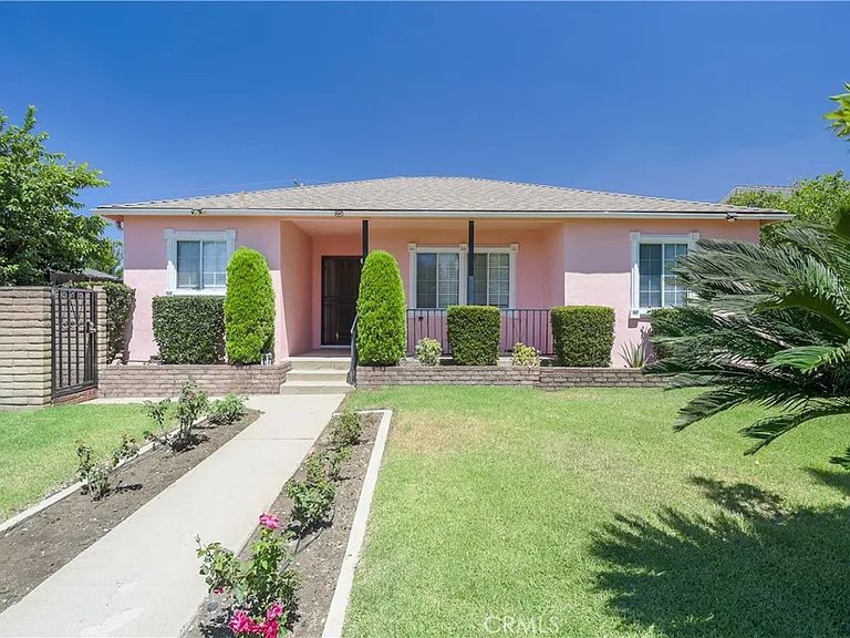 13951 Terra Bella St — Photo 1