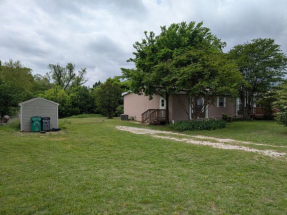 4th image of 512 Deer Run