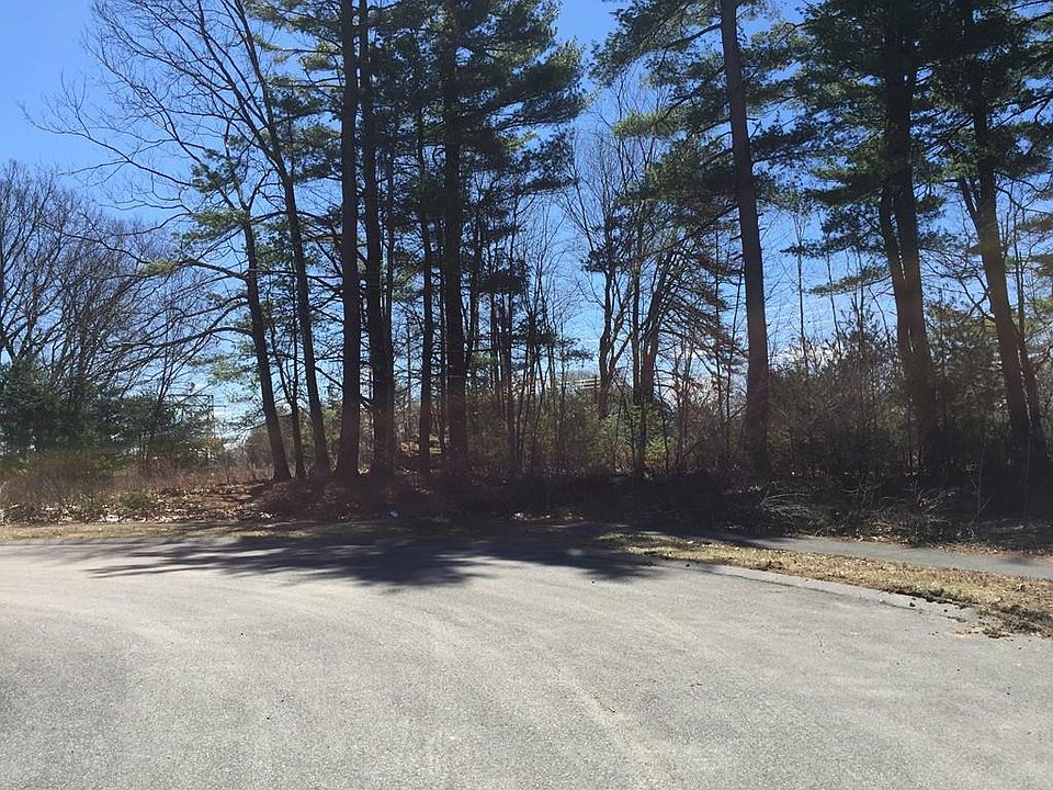 2nd image of 6 Pine Meadow Rd