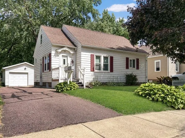 918 North Ave, Fairmont, MN 56031