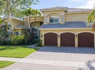 19234 S Creekshore Court, Boca Raton, FL 33498