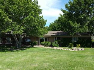 3949 Spring Branch Dr, Roswell, NM 88203