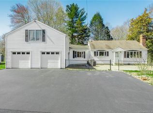 90 Wawecus Hill Rd, Norwich, CT 06360