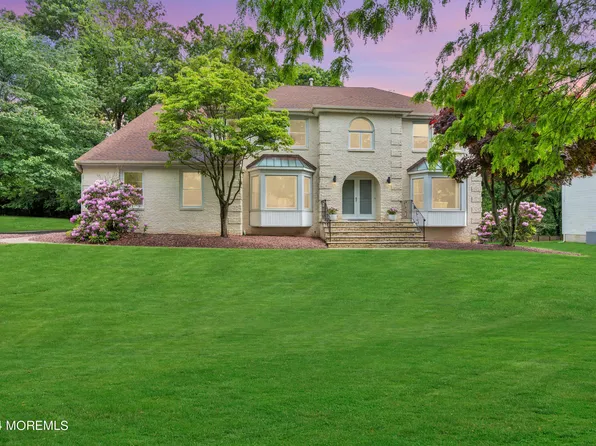 38 Amagansett Drive, Morganville, NJ 07751