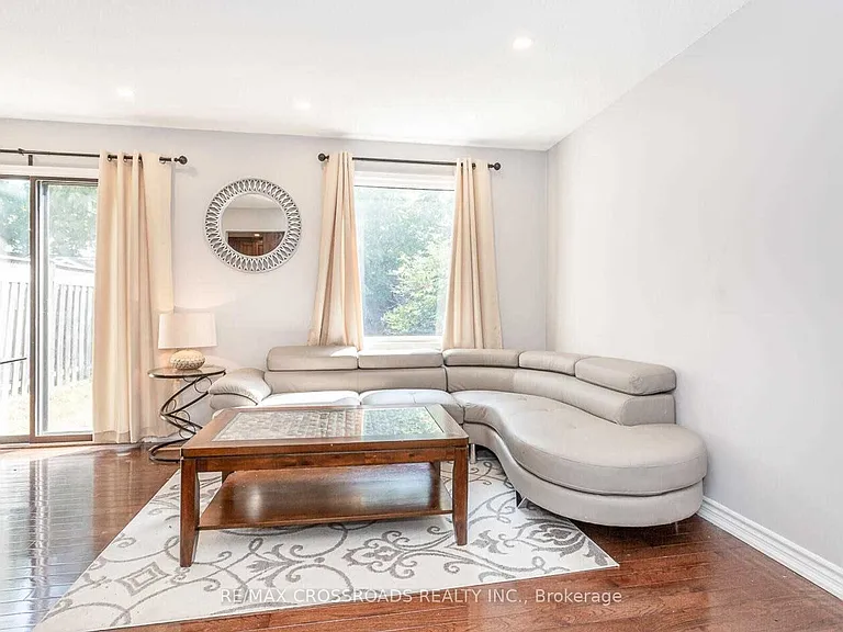 5041 Rundle Ct — Photo 4