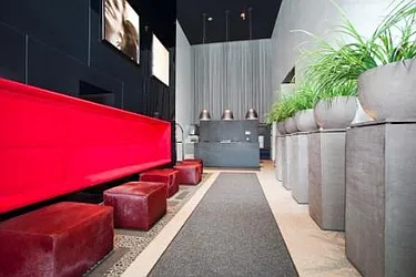 Rented by R New York