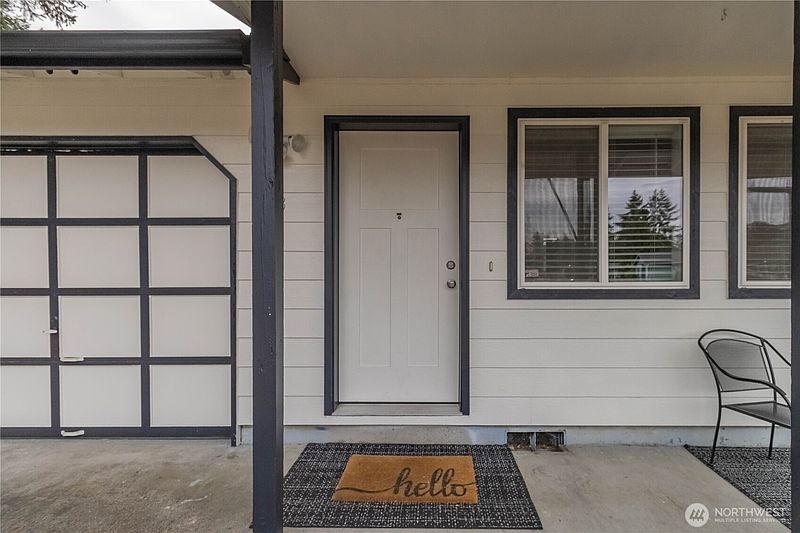 2nd image of 113 View Drive NW