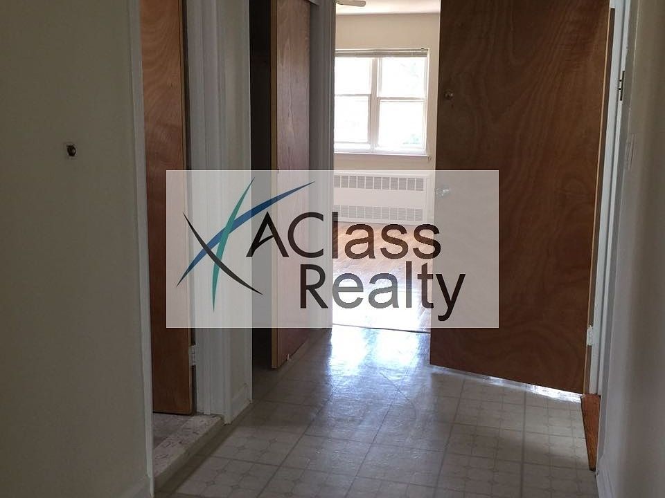 1st image of 3019 50th St #3