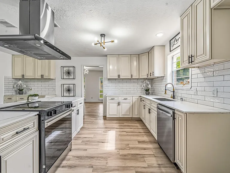 10622 Inwood Dr — Photo 17