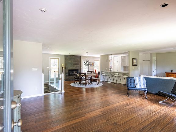 4th image of 2806 Bundoran Way