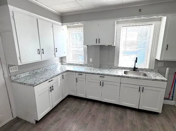 23 Greenmount Ter APT 1, Waterbury, CT 06708