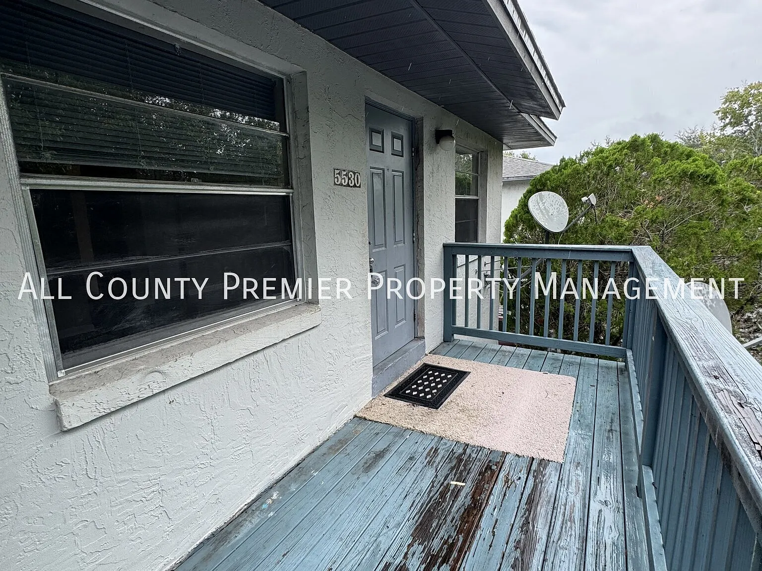 Nice 2 Bedroom 2 Bath Apartment! Apply Today! — Photo 2
