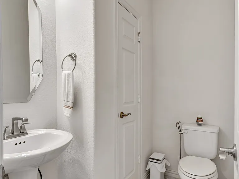 5920 Humber Ln — Photo 24