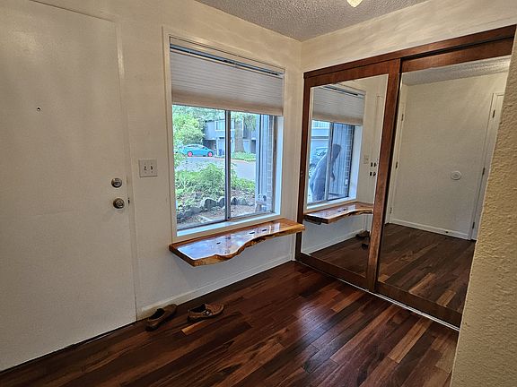 5th image of 6832 NE Claremont Ave
