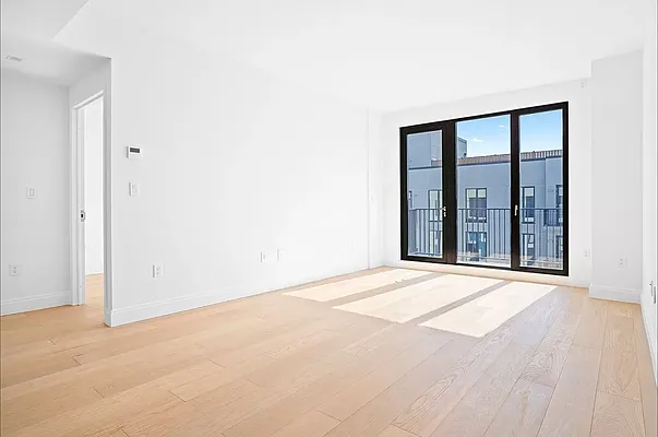 Rented by Oxford Property Group | media 11