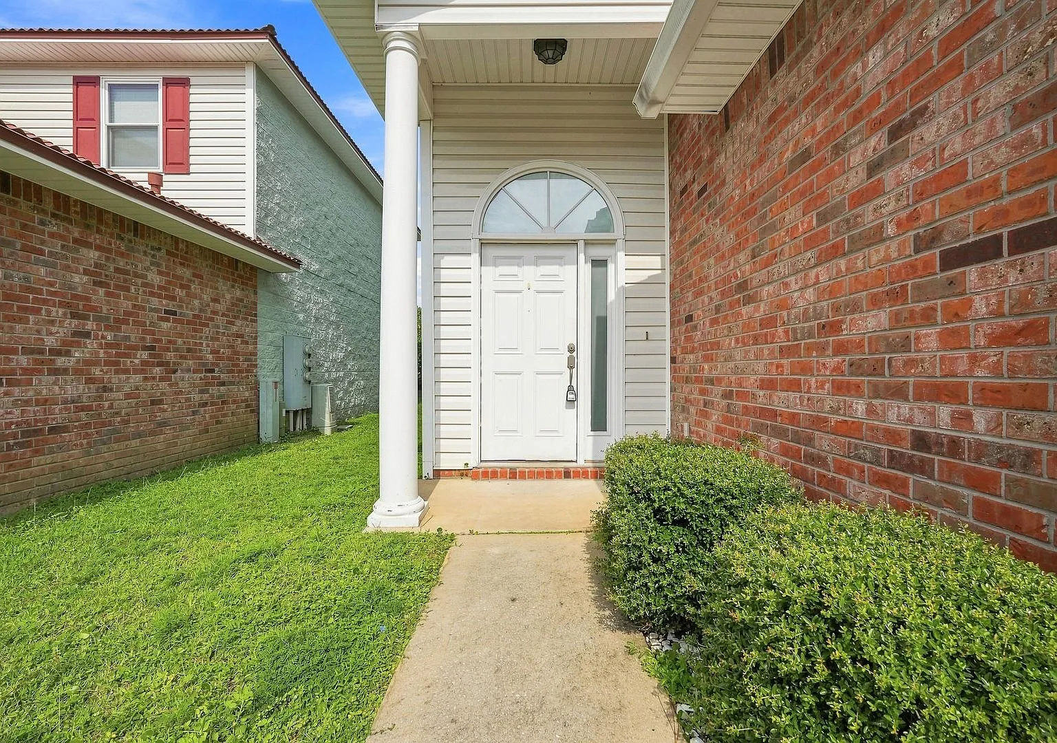 Updated 2 Bedroom Townhome Near Eglin AFB! — Photo 3