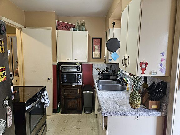 5th image of 1254 Marcia Rd