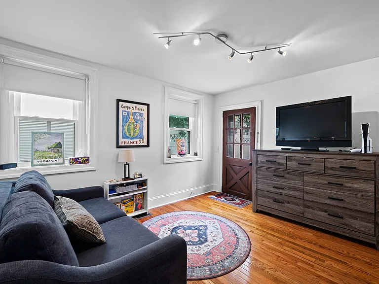 428 Lombard St #1 — Photo 8