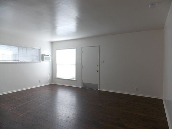 4th image of 11590 Gateway Blvd #11592