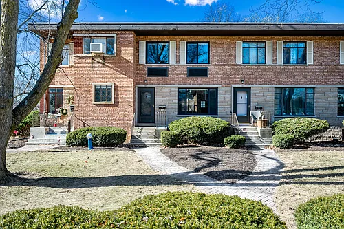 304 Davis Ave #304 Photo 1
