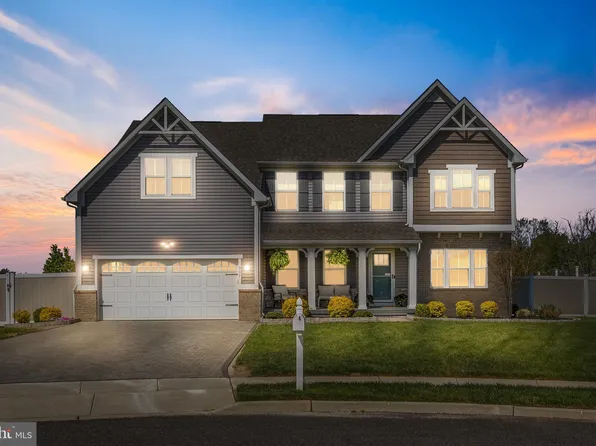 307 Meadowview Ct, Mount Royal, NJ 08061