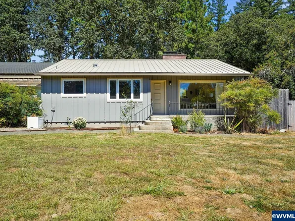 995 NW Highland Terrace Ave, Corvallis, OR 97330