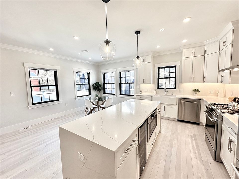 Locke Town Houses 13 Lowell St Arlington MA Zillow