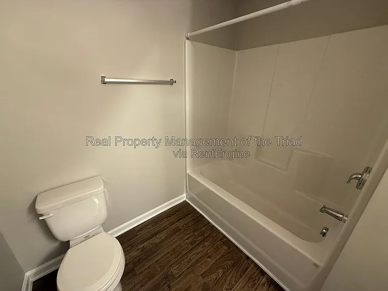 1207 Willard St — Photo 11