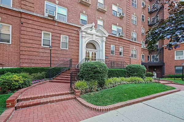 1st image of 69-11 Yellowstone Blvd APT B-64
