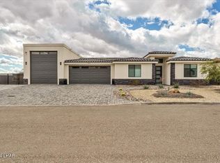 6504 Calle De Los Arroyos, Lake Havasu City, AZ 86406