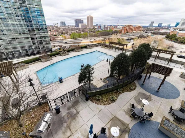 400 W Peachtree St NW Unit 1002, Atlanta, GA 30308