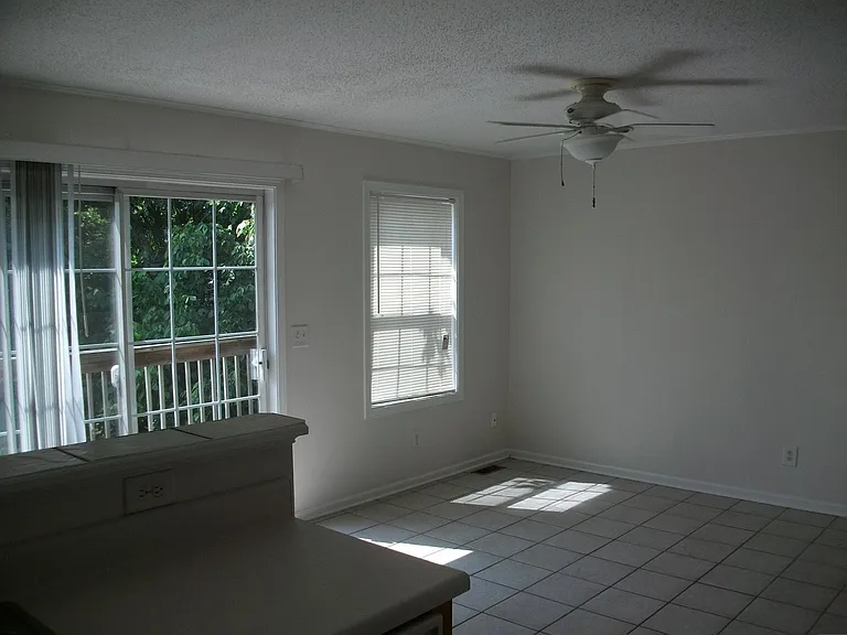 1001 Harbour Dr — Photo 5