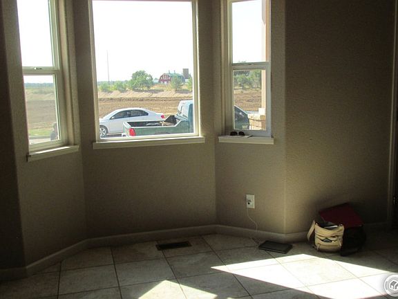 3rd image of 2801 Prairie Dr