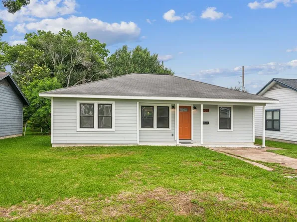 2360 Clearview Street, Beaumont, TX 77701