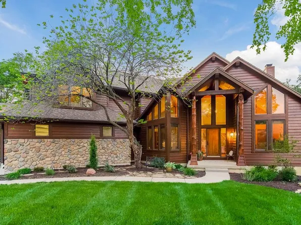 13904 Lucille St, Overland Park, KS 66221
